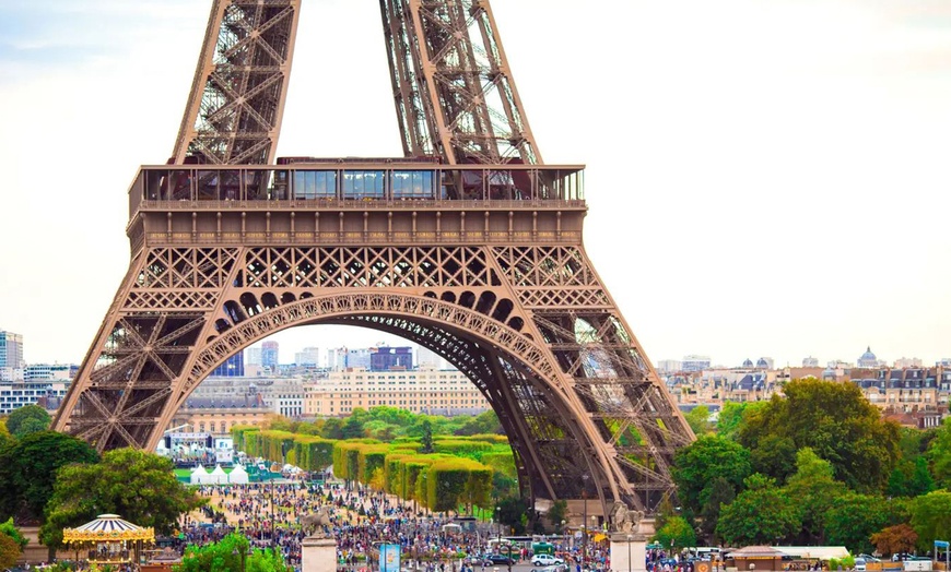 Image 3: ✈ 5-Day Paris Vacation with Air from Great Value Vacations