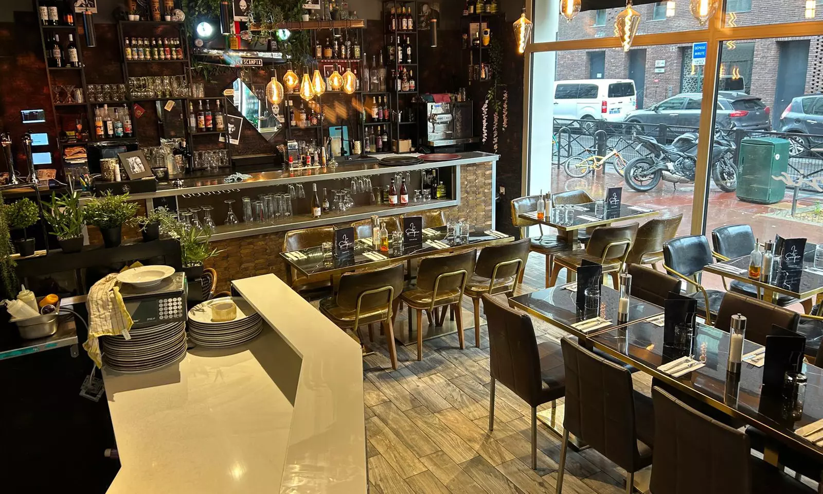 Cuisine napolitaine de qualité au restaurant Lascampia