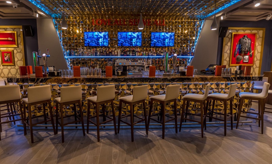 Image 4: 3 menús a elegir para 2 personas en Hard Rock Cafe Valencia