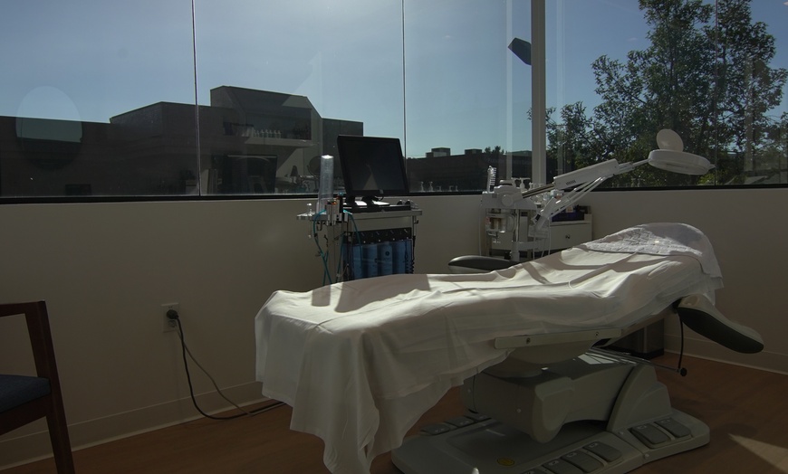 Image 3: Get Smooth Skin with Laser Hair Removal Sessions on Choice of Area!