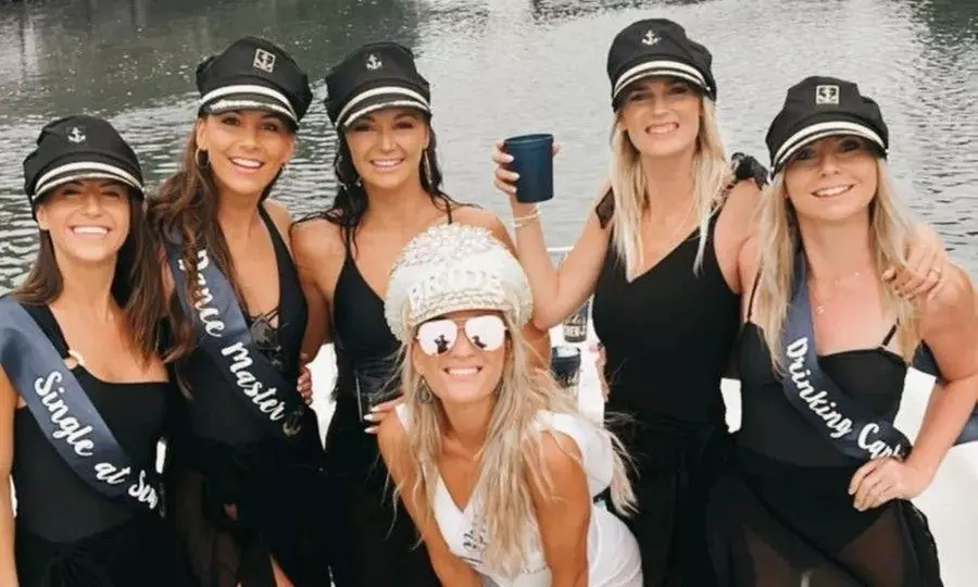 Birthday, Romantic, Bachelor/Bachelorette Party Decorations for Yachts