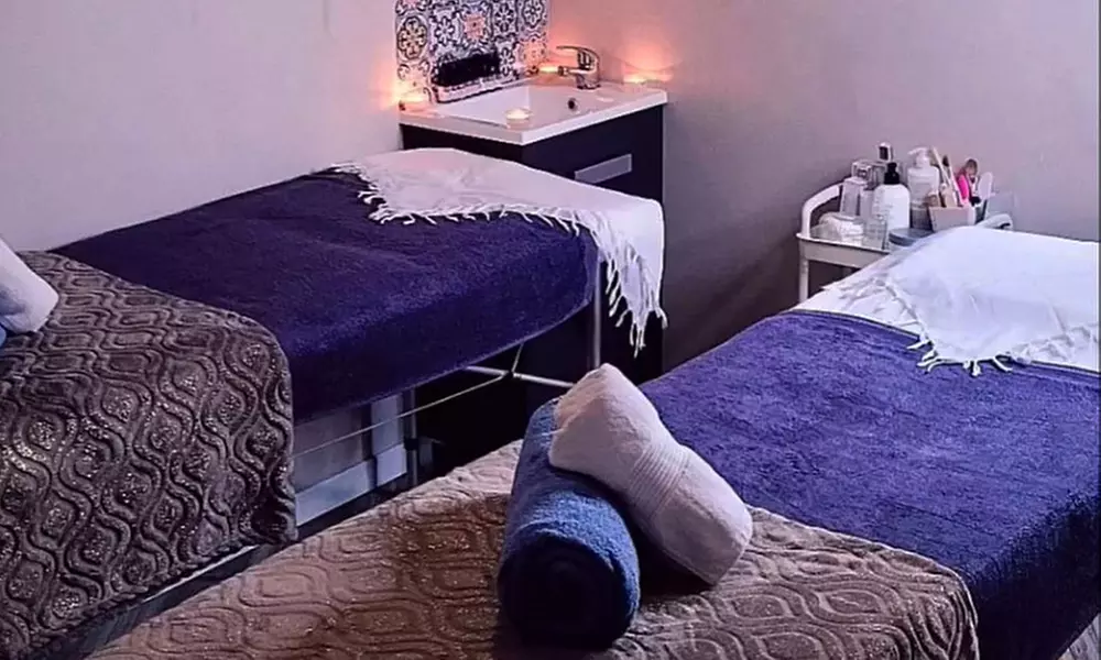 Masajes y rituales con aceites, infusión o vino