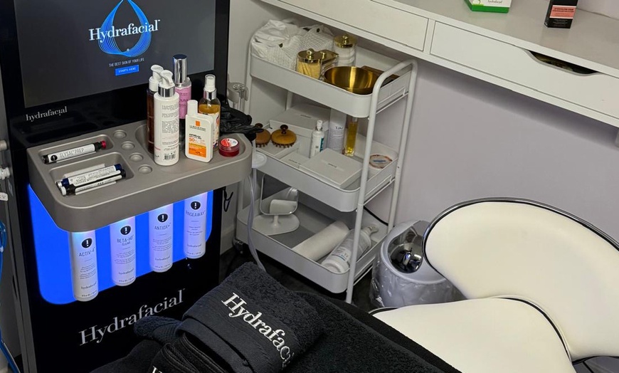 Image 2: Hydrafacial au choix chez H’Beauty beaune