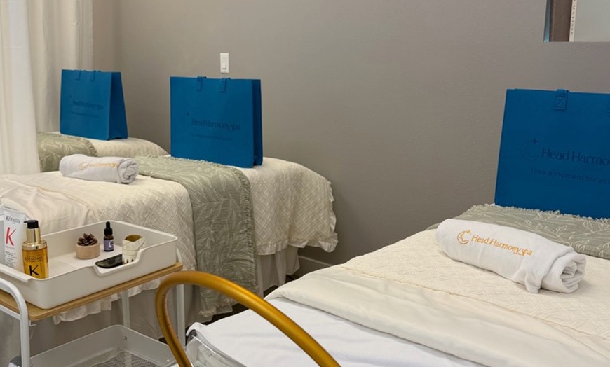 Image 3: Herbal Head Spa with Scalp Detox, Oil Therapy & Massage (75 or 90 Min)