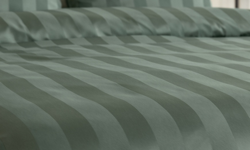 Image 16: Set di biancheria da letto in raso di microfibra