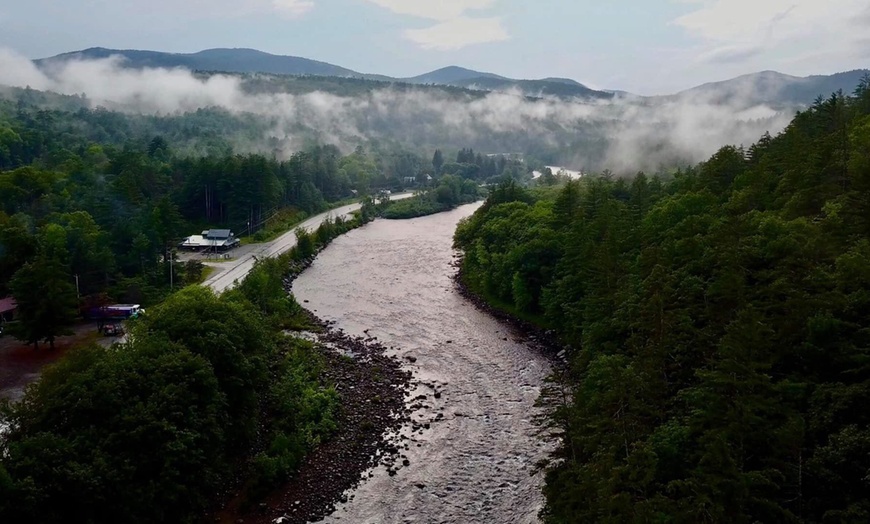 Image 3: 2.5 Hours Hudson River Tubing for a Guided 5-Mile Trip w/ Easy Rapids