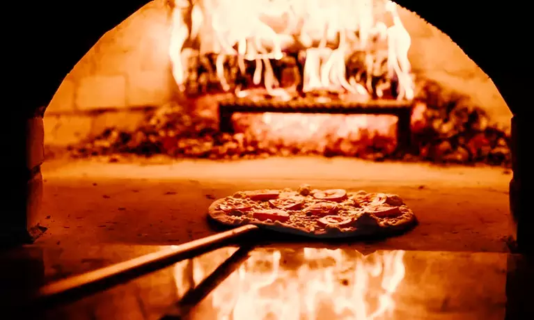Savor Big Cheese/Pepperoni Polly Pizza w/ 2 or 4 Refreshing Drinks 