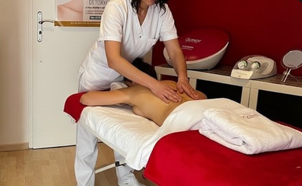 Massage relaxant aux 4 huiles précieuses de 60 minutes - Institut Belle et Bien