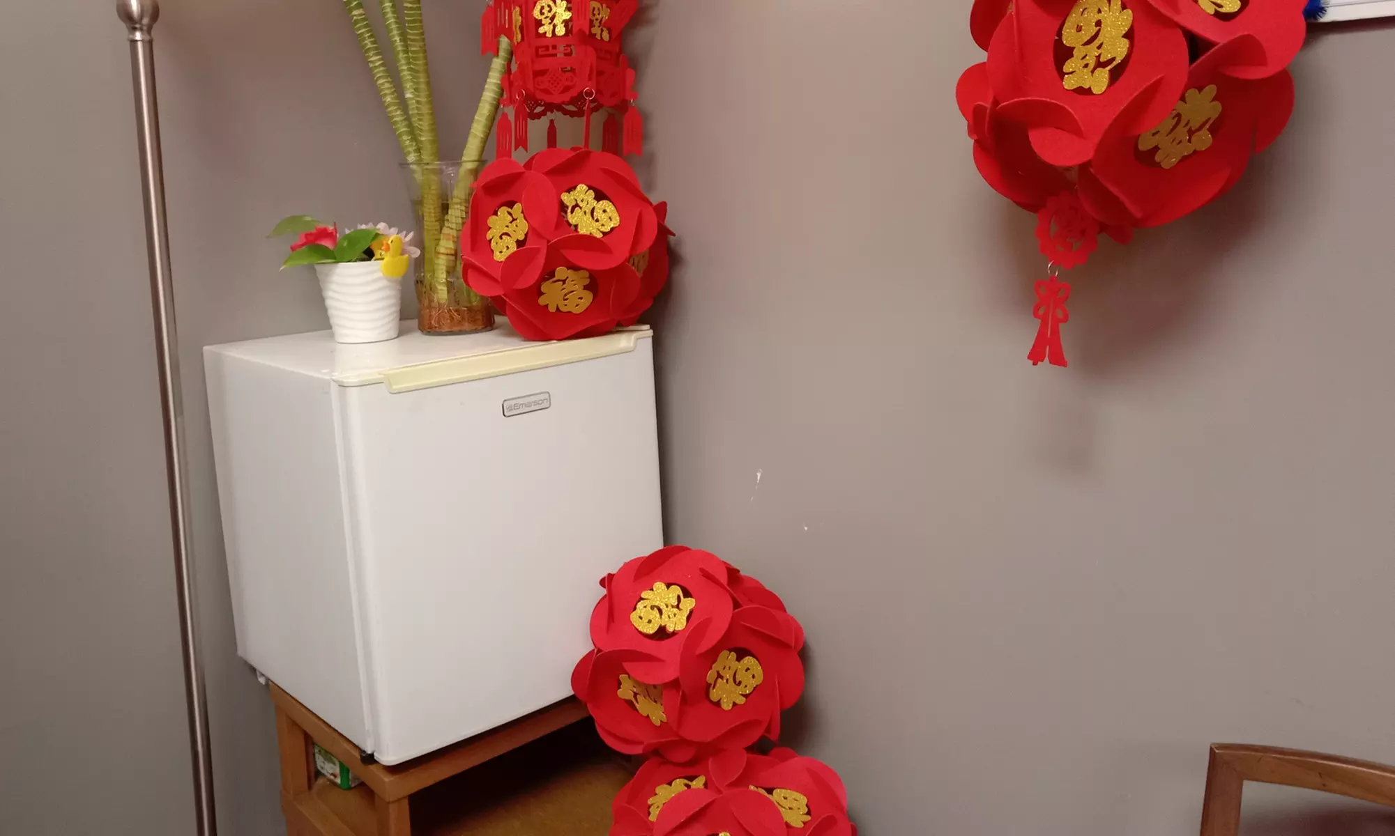 Rejuvenate with a Choice of Relaxing Massage Combo at Lisa Feet Spa