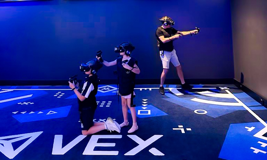 Image 13: 2, 4, 6 , or 8 Virtual Reality Games (Choice of 10, 15 or 25 Minutes)