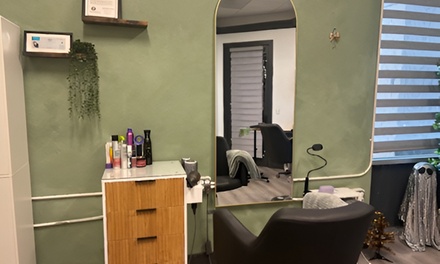Haircut, Shampoo, Deep Conditioning with a Partial Highlight or Lowlight - Glow with Des