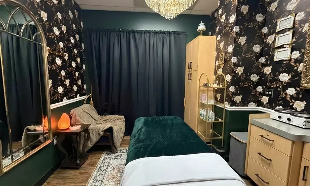 60-Minute Massage of Your Choice: Lymphatic Drainage or Full Body