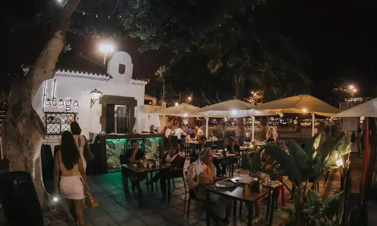 Menú para 2 clásico o prémium: entrantes, principal, postre y vino