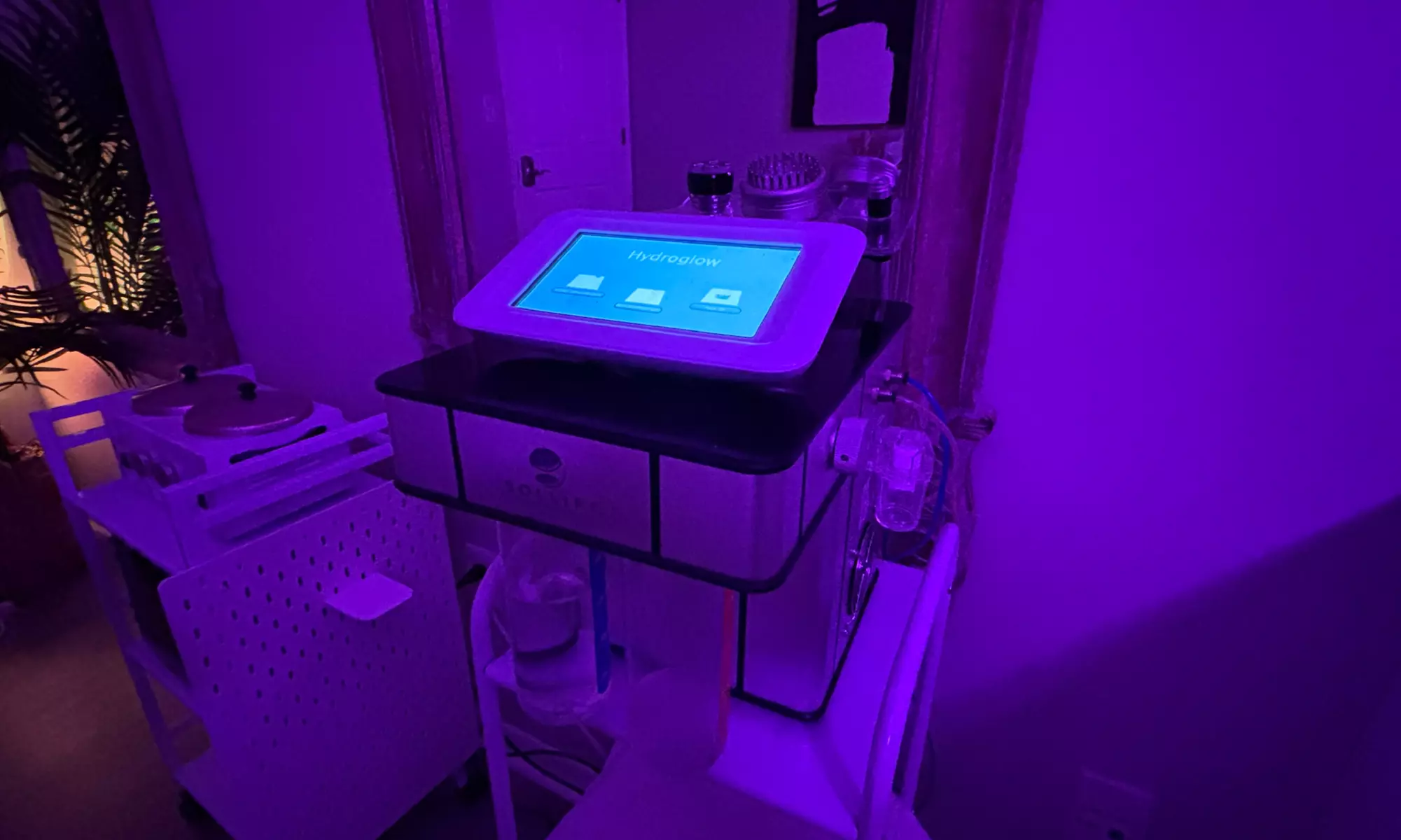 HydraFacials: Claim Your Glow with 1, 2, or 3 Sessions