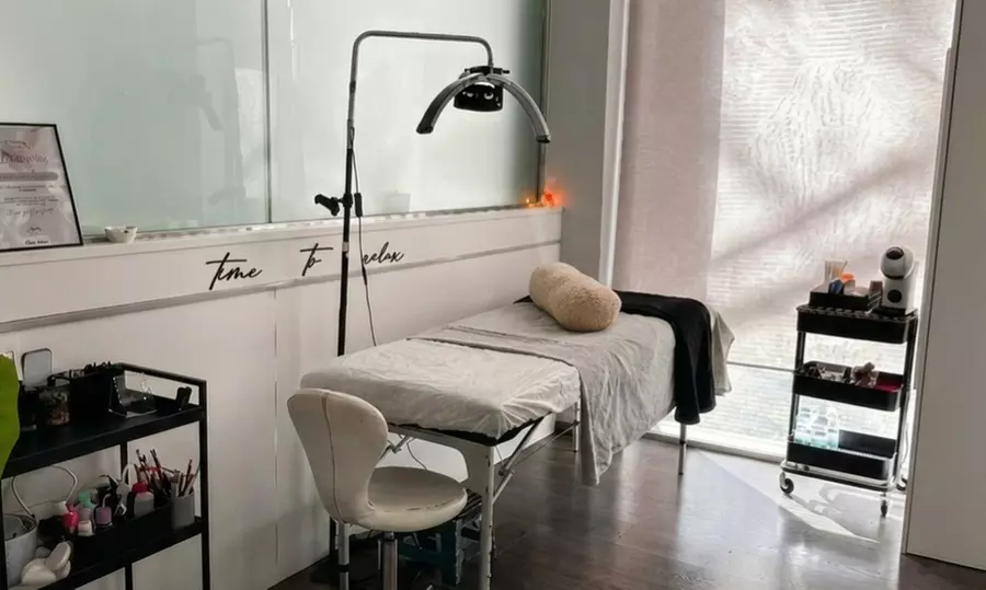 Extensiones de pestañas efecto rímel o 4D con opción cejas para 1