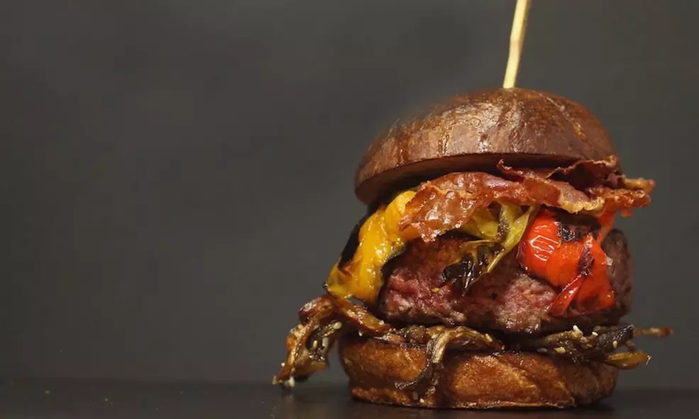 Menú mediterráneo con opción a prémium para 2 personas