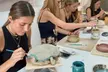 1 clase de cerámica para 1 o 2 adultos en taller grupal, con hasta un 23% de descuento - Second Medium