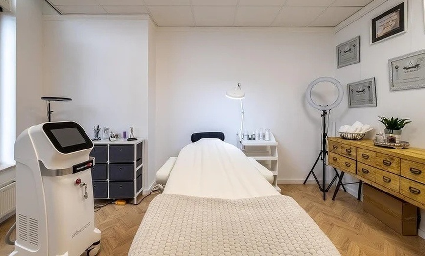 Image 3: Boost je look: browlift, wimperlift of verwenpakket in Amsterdam