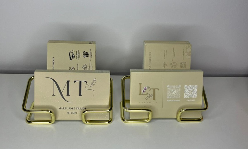 Image 17: Manicura, pedicura o uñas gel con esmaltado clásico o semipermanente 