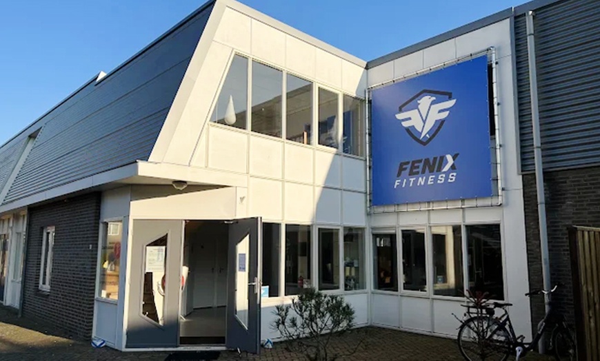 Image 8: Krachtige groepslessen voor een energiek en fit leven