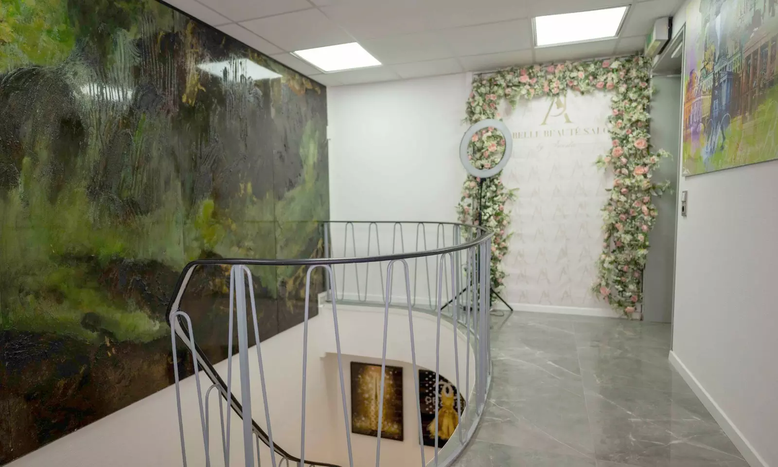 Permanent Make-up inkl. Nachbehandlung für Lippen / Brauen für 1 Pers.