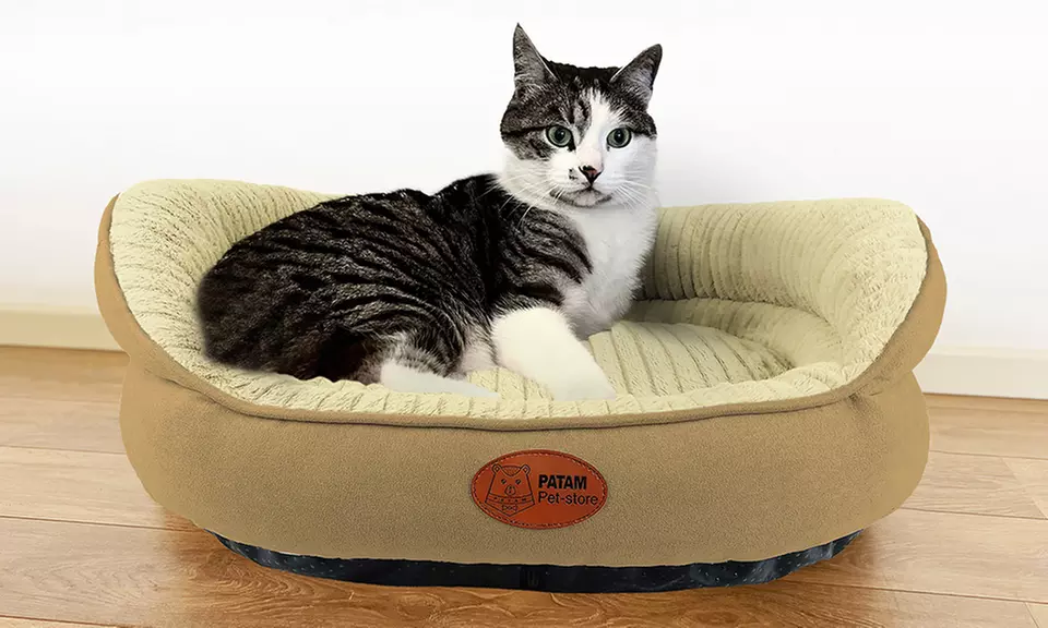 Cucce, lettini e divanetti per cani e gatti in vari modelli e misure