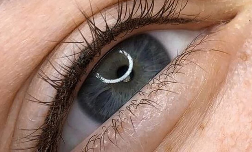 Image 8: Tijd besparen? Kies voor langdurige permanente make-up naar keuze