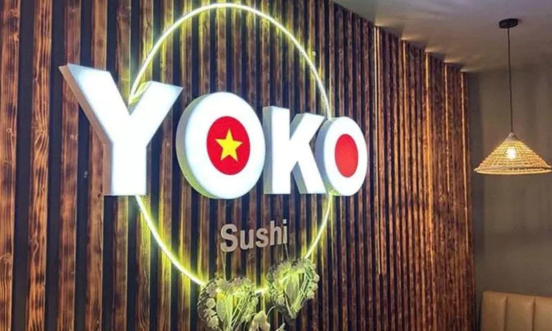 Sushiplatte: Brücke für Zwei oder Segelschiff für 4 bis 6 Personen