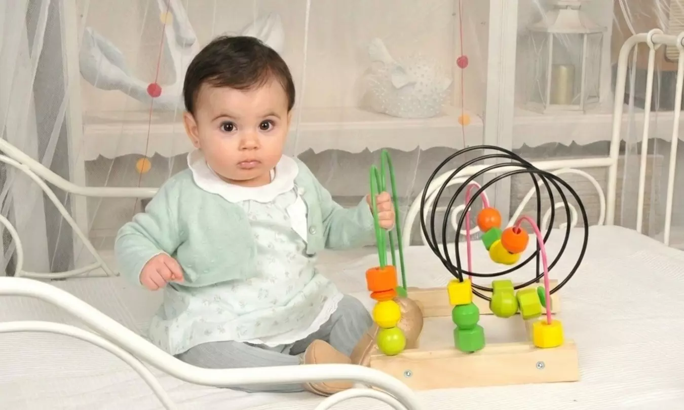 Sesión de bebé en estudio o exteriores con CD y copias impresas