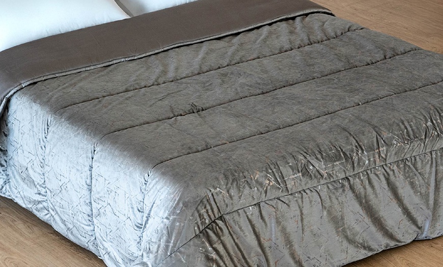 Image 21: Trapunta matrimoniale in velluto con stampa digitale