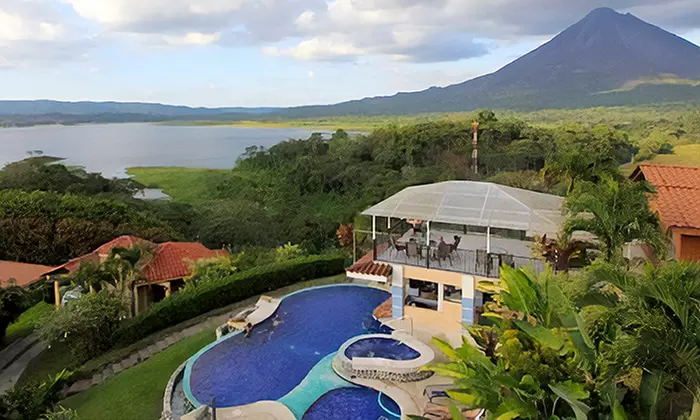 ✈5-Night Costa Rica Volcano & Beach Vacation w/ Air from Travel by Jen