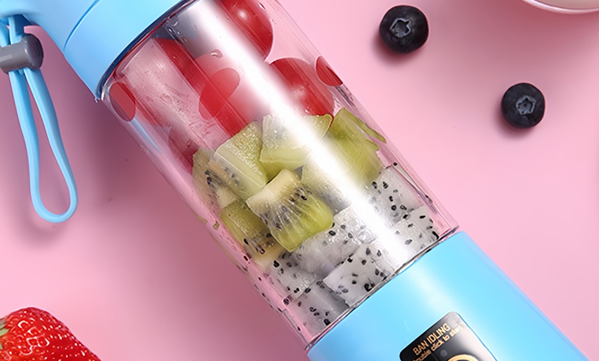 Image 9: Minibatidora portátil compacta y recargable, con regalo sorpresa