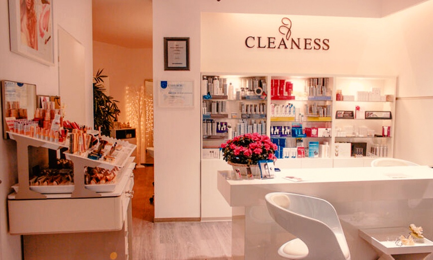 Image 2: 30, 60 oder 90 Min. kosmetisches Zahn-Bleaching für 1 Person