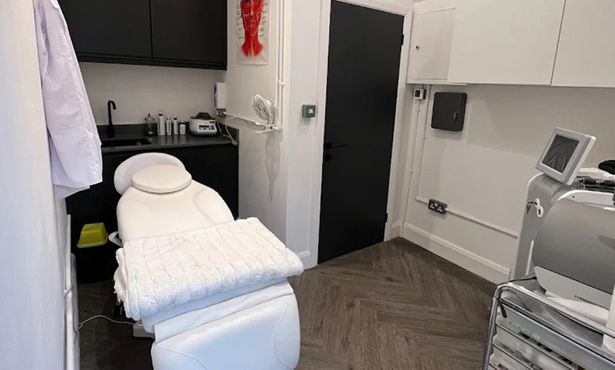 Image 2: Revitalize Hair & Face Naturally w/ PRP Hair Loss or Plasma Full Face