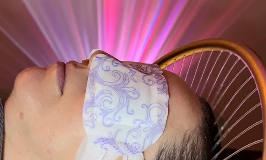 Image 11: Luxury Head Spa for 1 or 2 w/Upper-Body Massage + Hot Stones & Robes