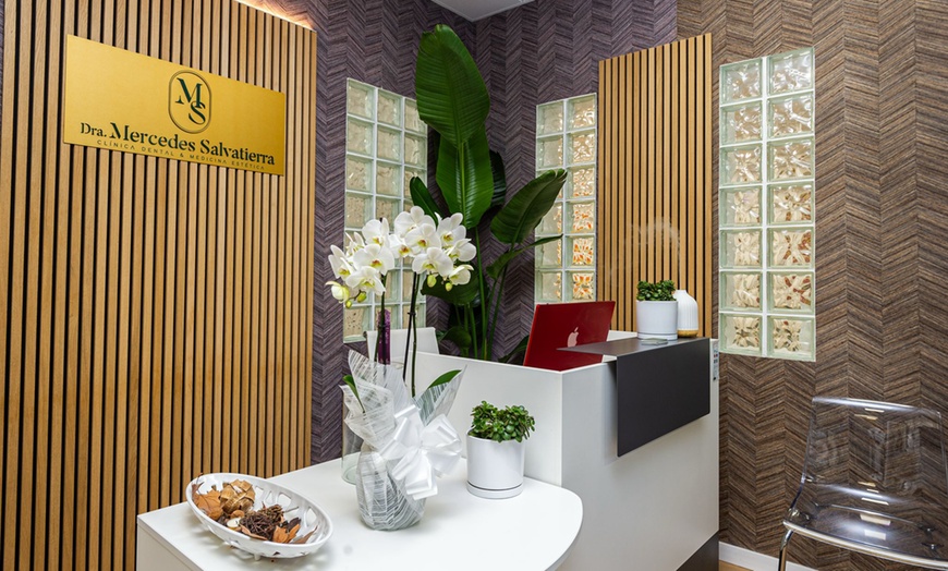 Image 4: Higiene facial profunda con opción de ultrasonido para piel renovada 