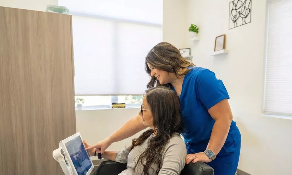 45-Min Relaxing Gloss and Glo Head Spa/ 60-Min Refresh Head Spa & More