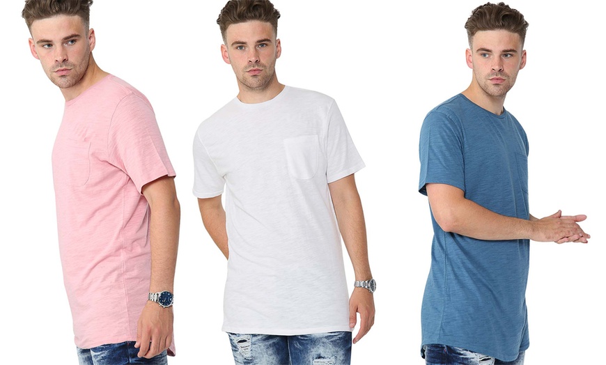 Image 10: One-, Three- or Seven-Pack of Men's Plain Textured Long T-Shirt