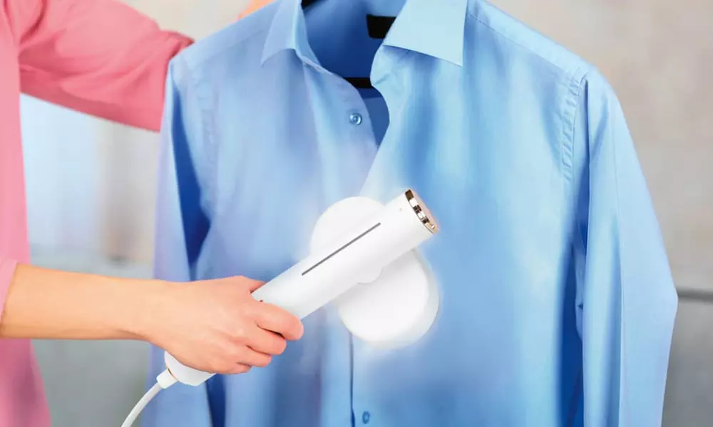 Fer à repasser de voyage 2-en-1 avec fonction défroisseur vapeur