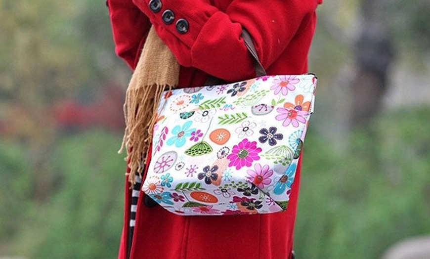 Image 2: Portable Lunch Handbags
