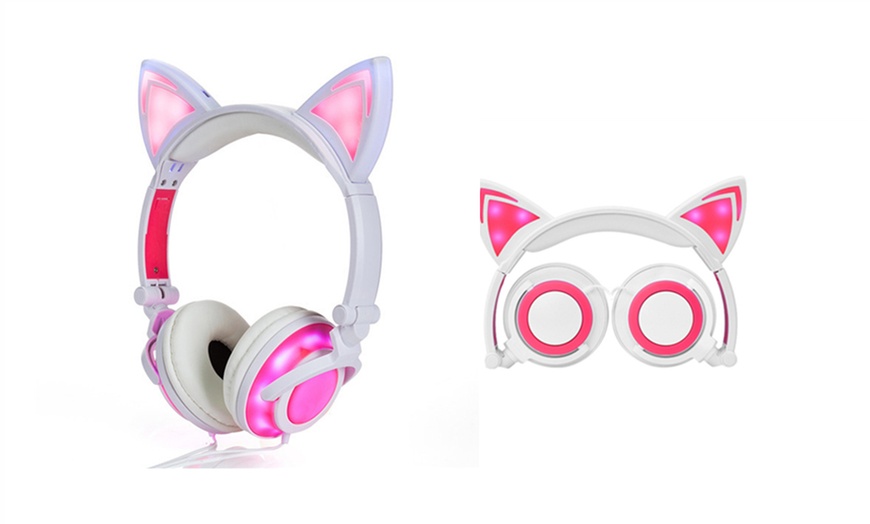 Image 4: Cat Glowing Kids' Headphones