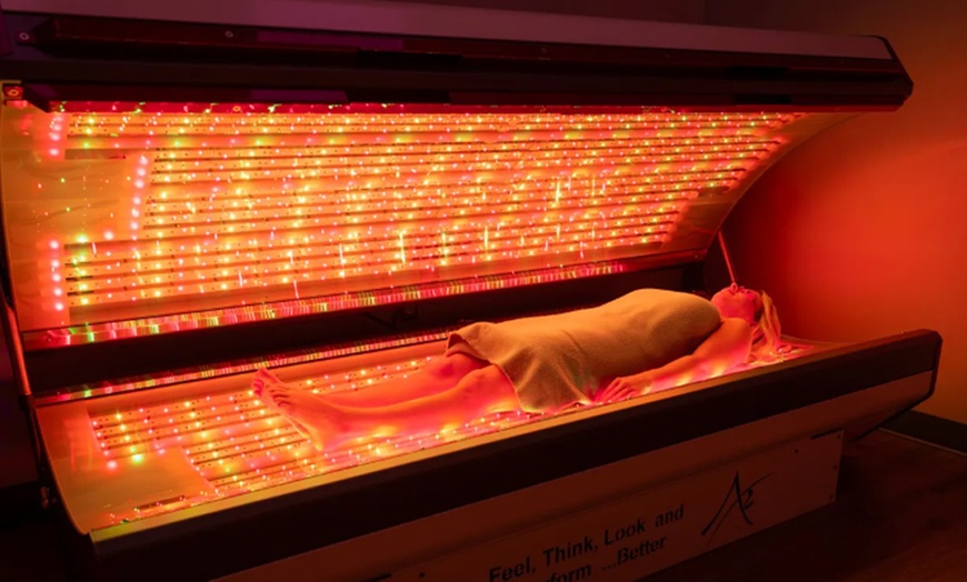 Image 2: 1, 2, or 3 Full Body Red Light Therapy & Infrared Sessions of 45 Min