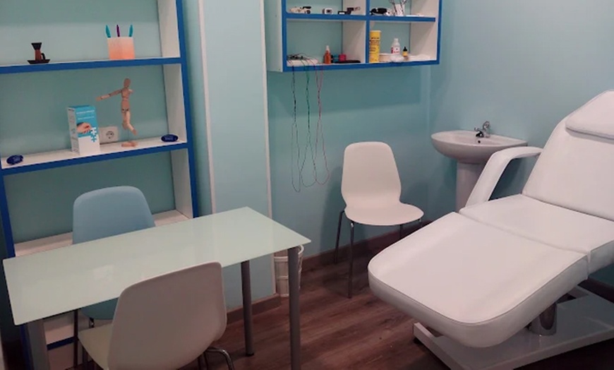 Image 3: 3, 5 o 7 sesiones de depilación láser en zona a elegir