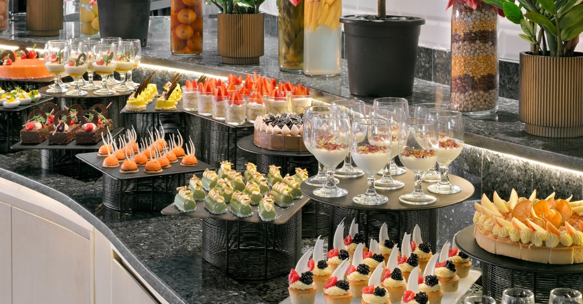 5-Star Breakfast With Drinks | Pool Access Option 5-Star Breakfast With Drinks | Pool Access Option