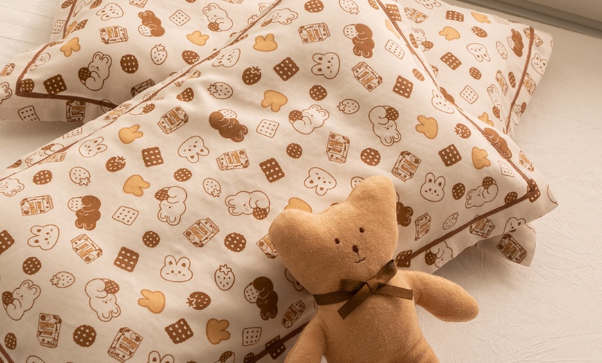 Image 42: Breathable Pure Cotton Kids Pillowcase Pair