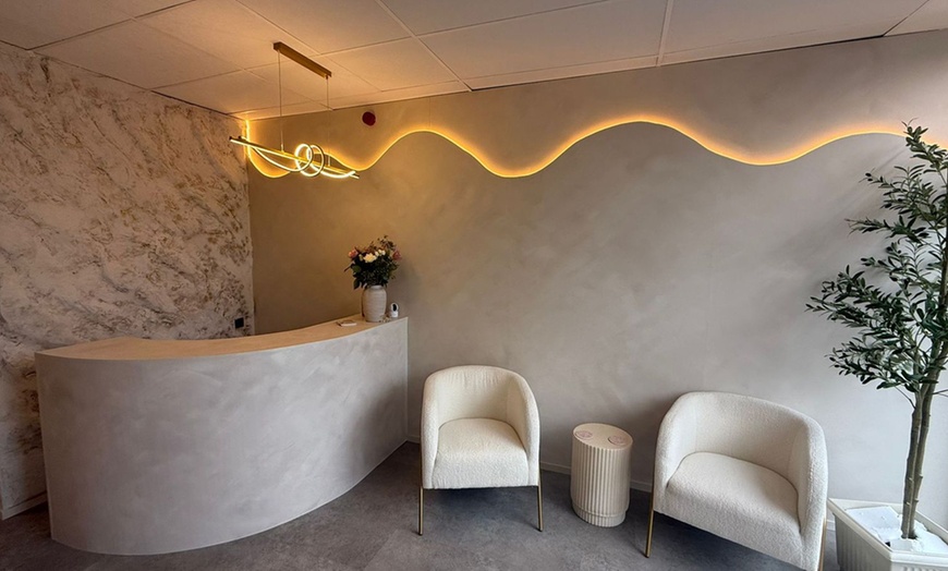 Image 5: Unwind with a 60 or 90min Japanese Head Spa