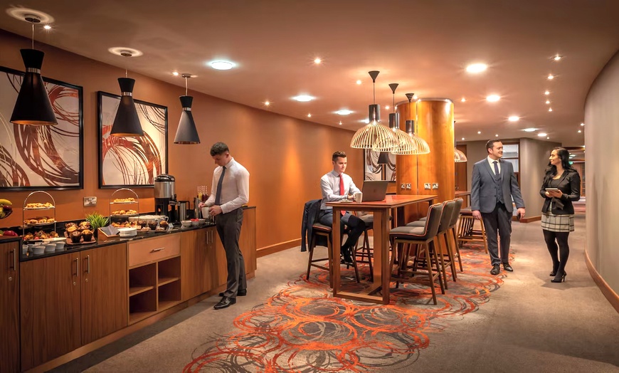 Image 6: 4* Belfast: Deluxe or Executive Double Stay with Breakfast & Dinner 