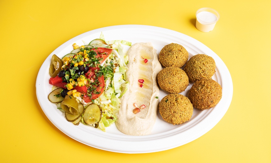 Image 3: Falafel na miejscu lub na wynos: kanapki w dwóch rozmiarach i dania 