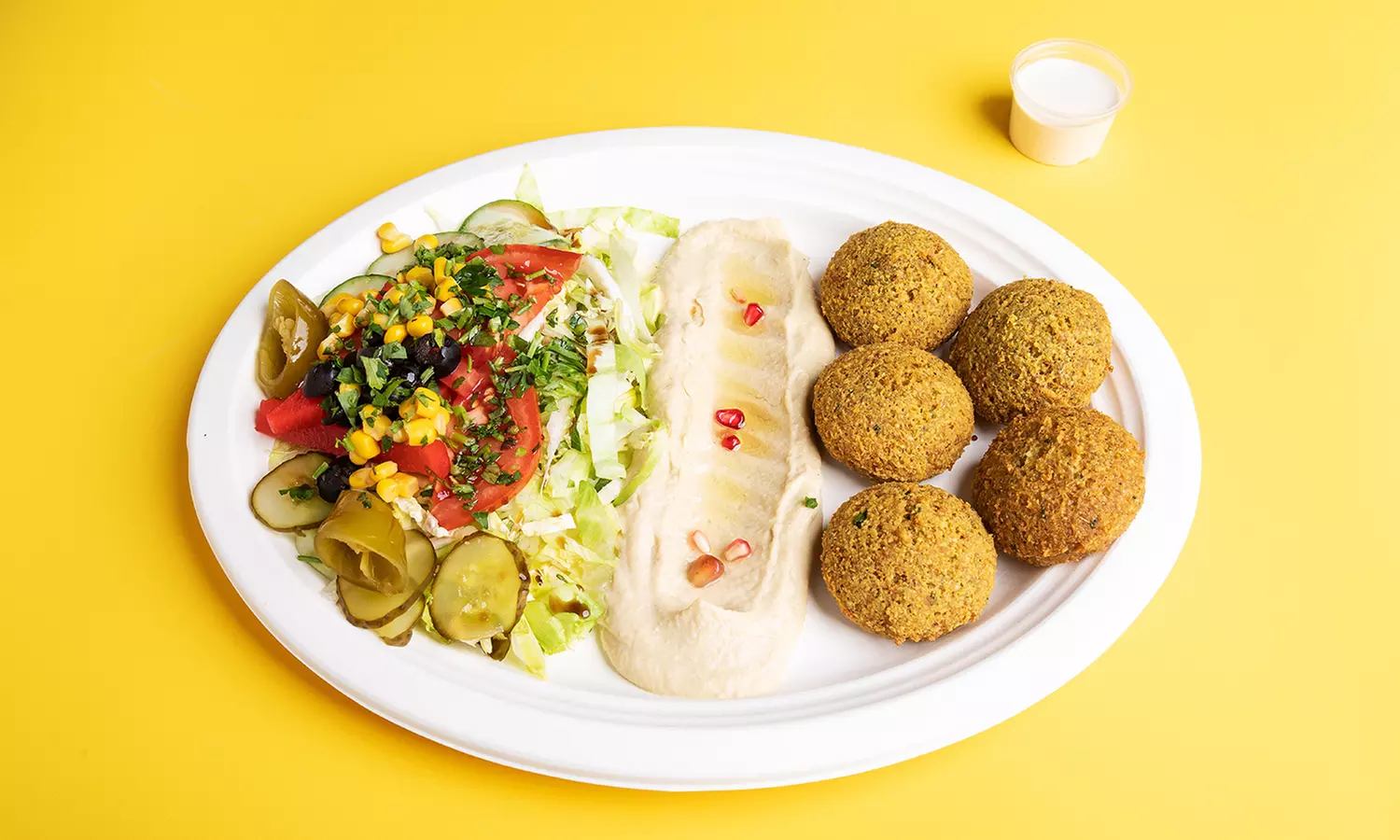 Falafel na miejscu lub na wynos: kanapki w dwóch rozmiarach i dania