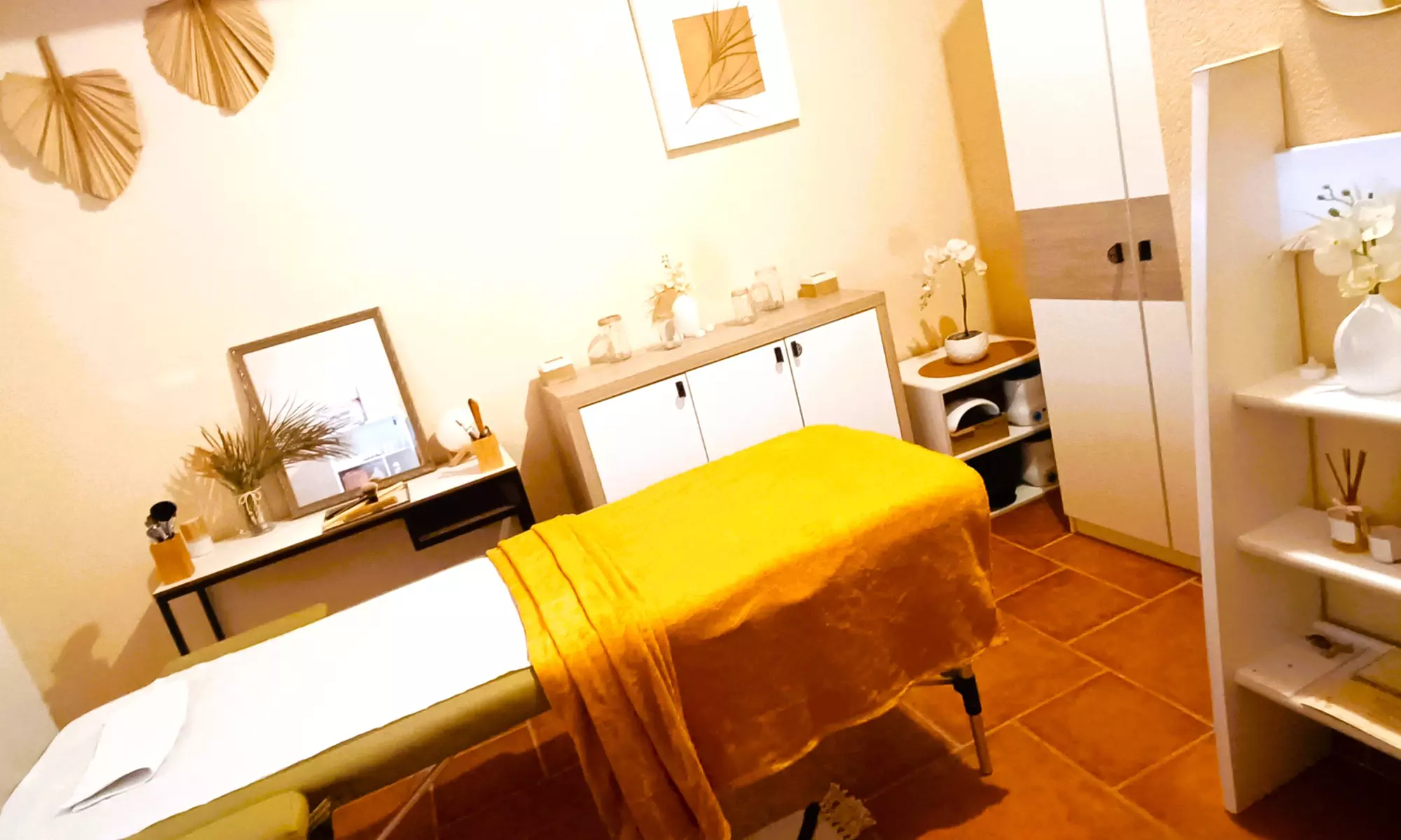 Modelage du corps relaxant d'1h, soin du visage de 20 min en option